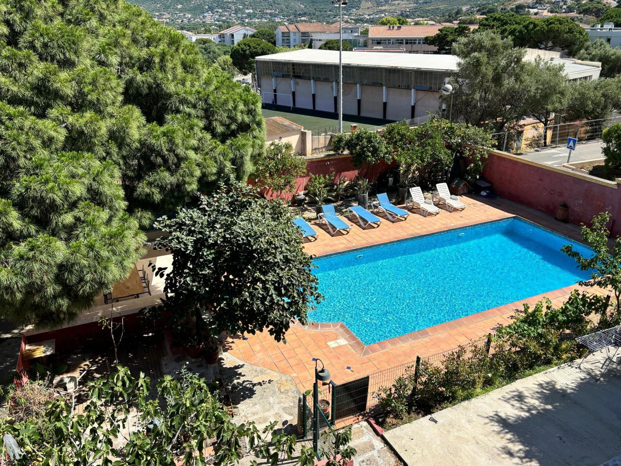 Residence Antonia Appartements Avec Piscine Commune - Centre Ville Calvi Calvi  Exteriör bild